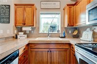 30370 SW Rebekah St, Wilsonville, OR 97070