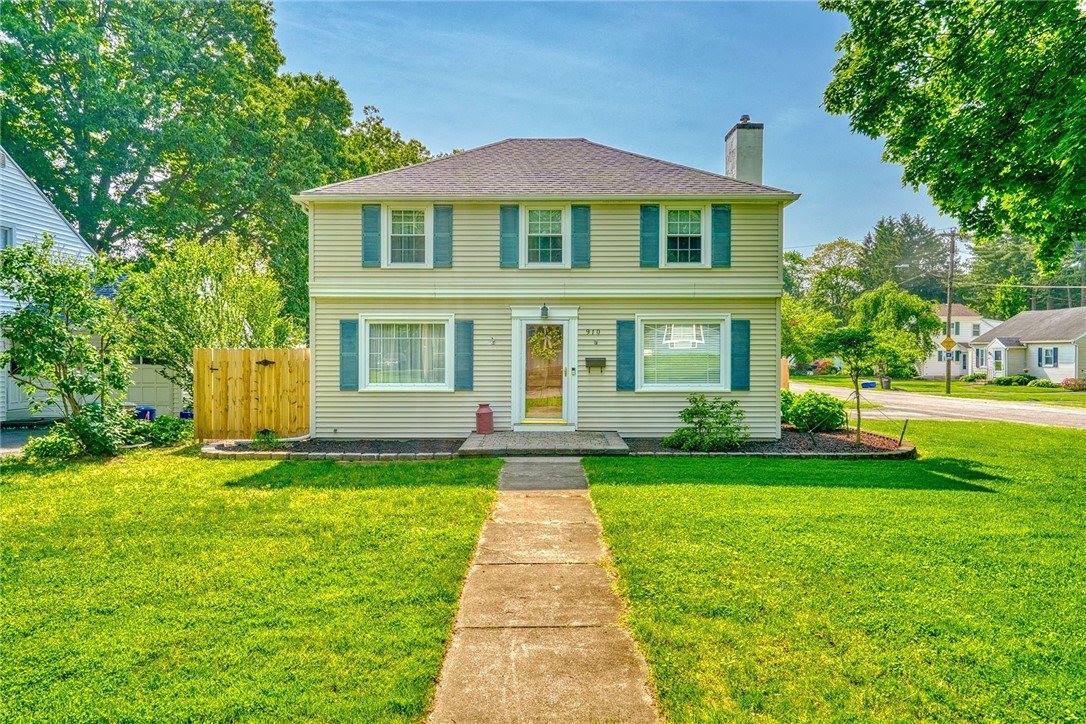 910 Roosevelt Road, East Rochester, NY 14445