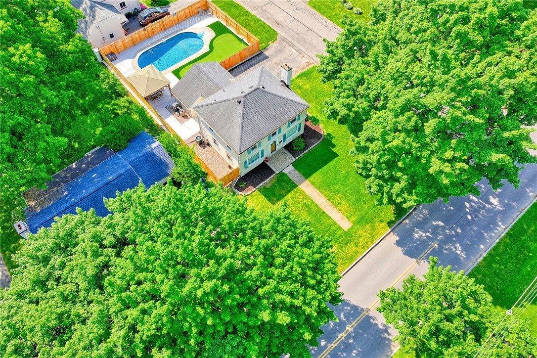 910 Roosevelt Road, East Rochester, NY 14445