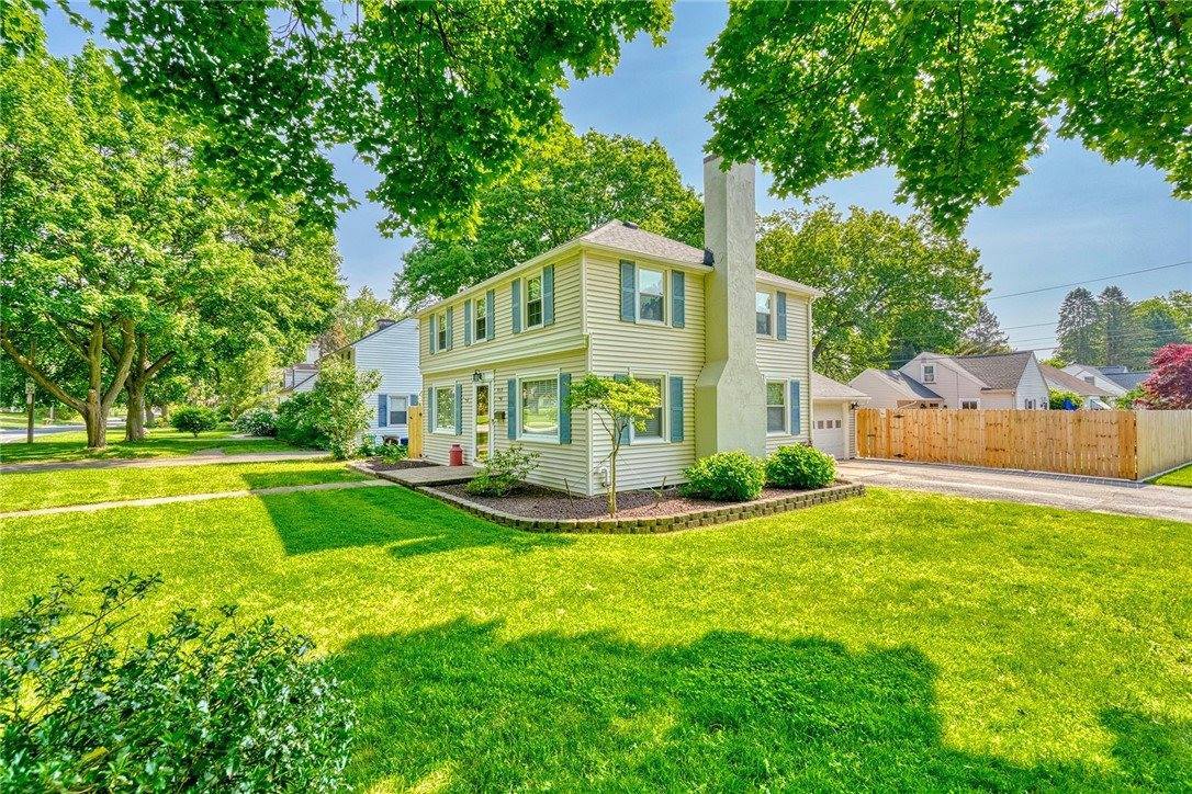 910 Roosevelt Road, East Rochester, NY 14445