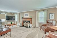 910 Roosevelt Road, East Rochester, NY 14445