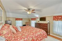 910 Roosevelt Road, East Rochester, NY 14445