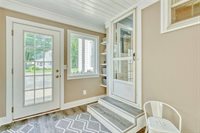 910 Roosevelt Road, East Rochester, NY 14445