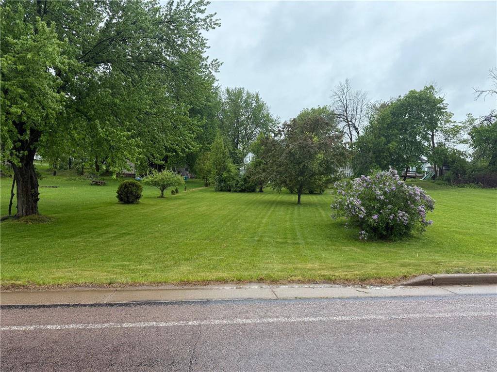 317 Oak Street, Fairchild, WI 54741
