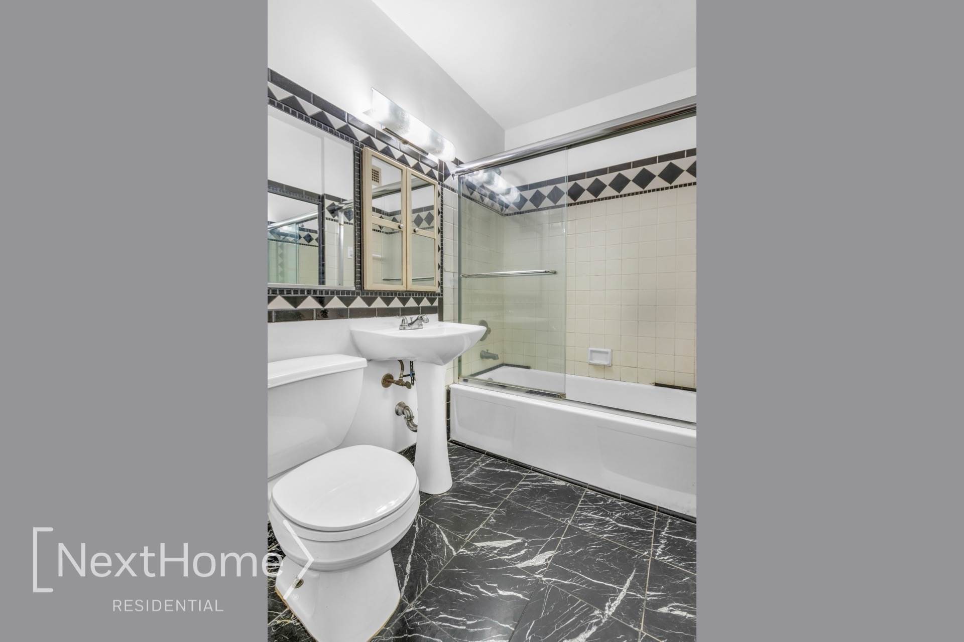 345 East 93rd Street #4D, New York, NY 10128