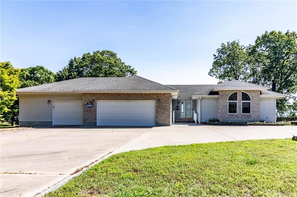 30828 Nomad Drive, Warsaw, MO 65355