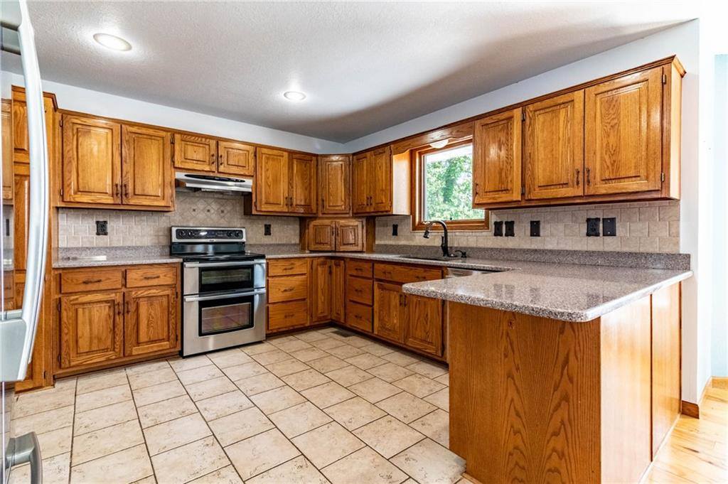 30828 Nomad Drive, Warsaw, MO 65355