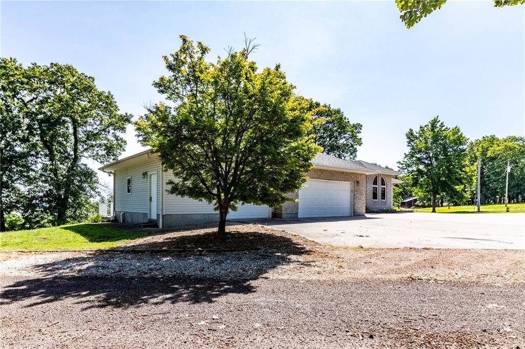 30828 Nomad Drive, Warsaw, MO 65355