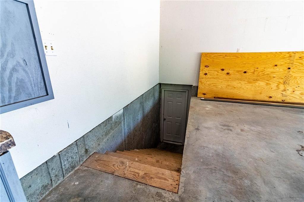 30828 Nomad Drive, Warsaw, MO 65355