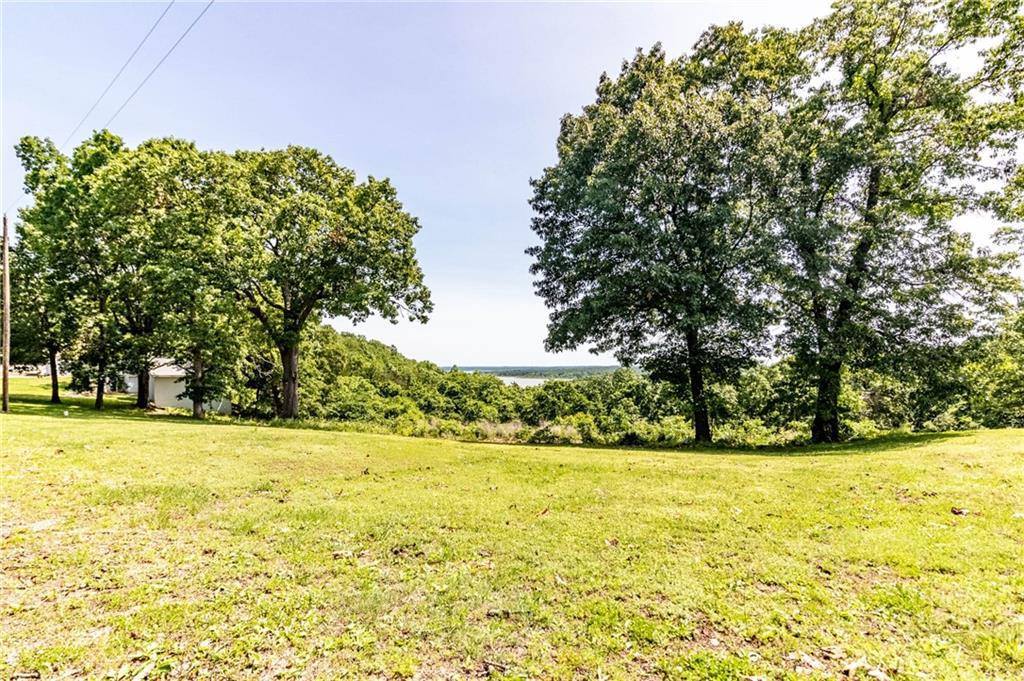 30828 Nomad Drive, Warsaw, MO 65355