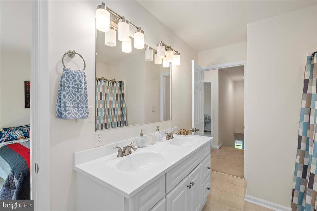 205 Saylers Creek, Locust Grove, VA 22508