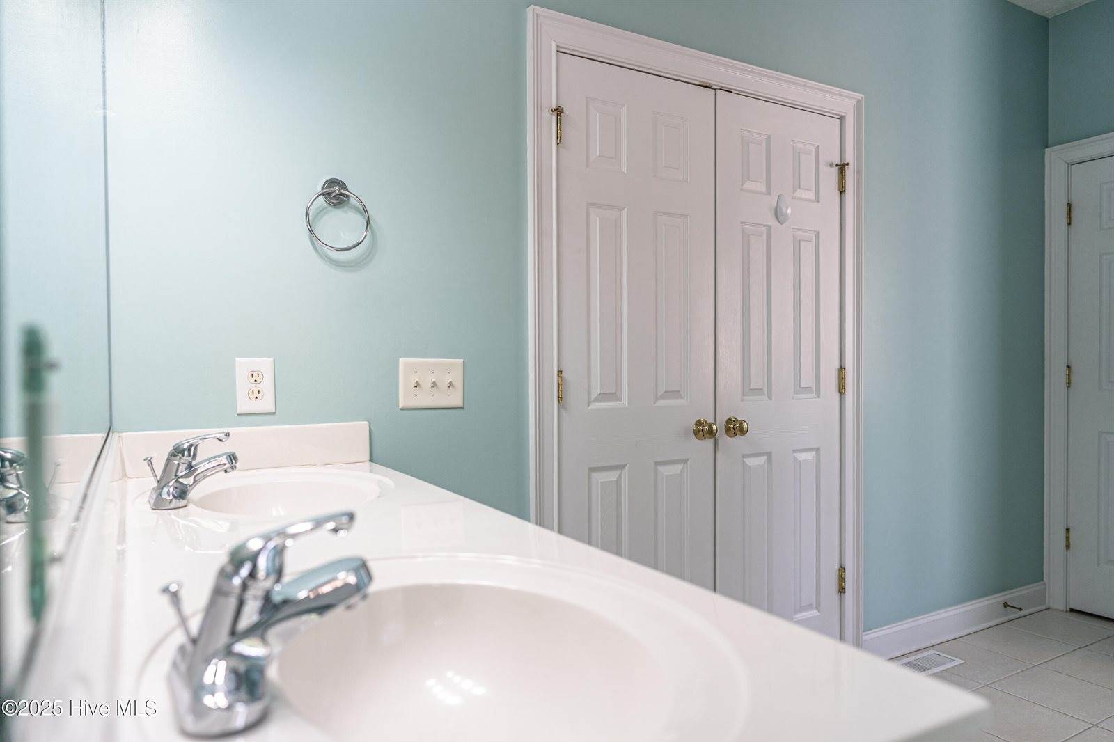 114 Baker Circle, West End, NC 27376