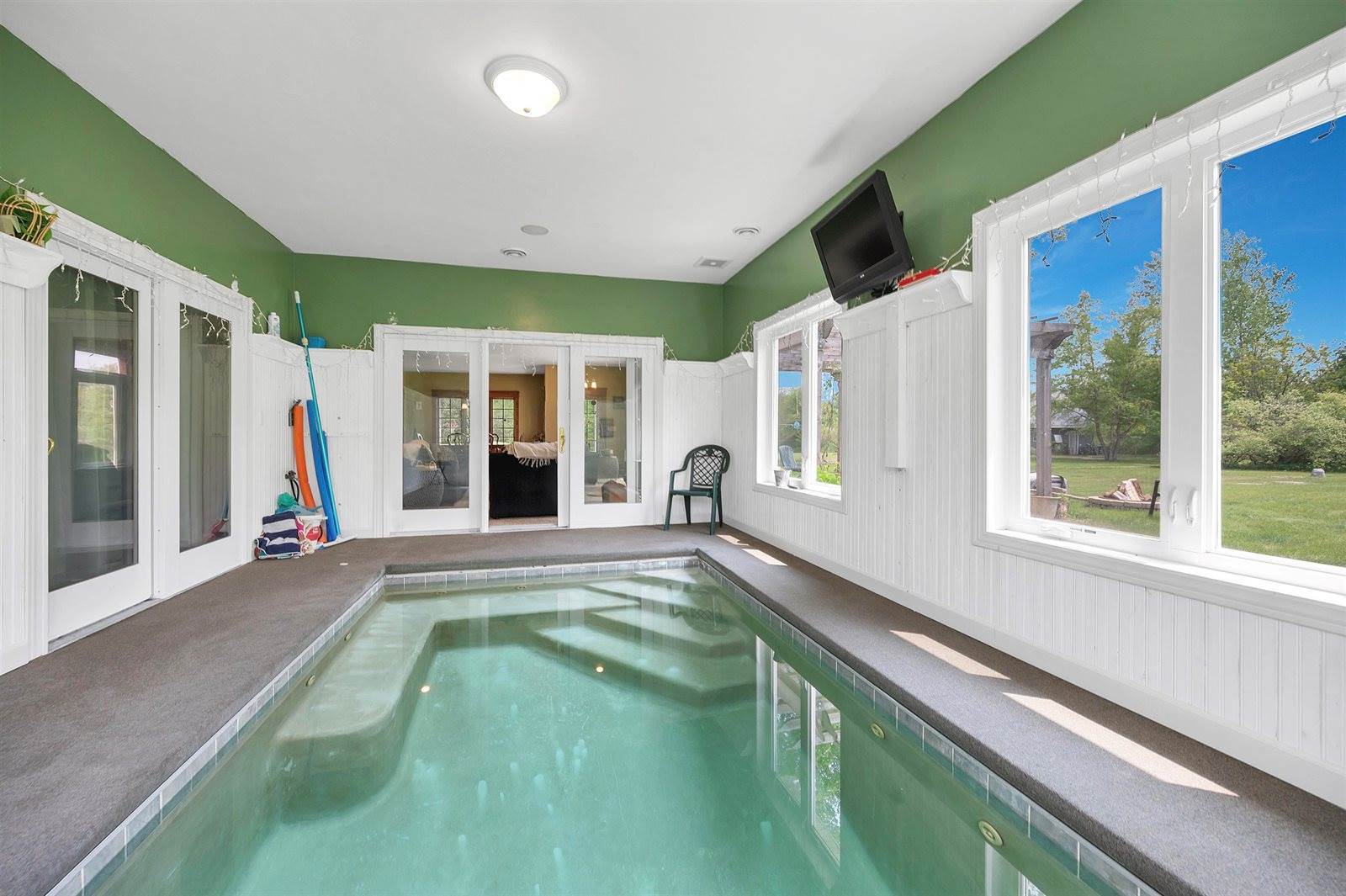 1817 Bonk Lane, Little Suamico, WI 54141