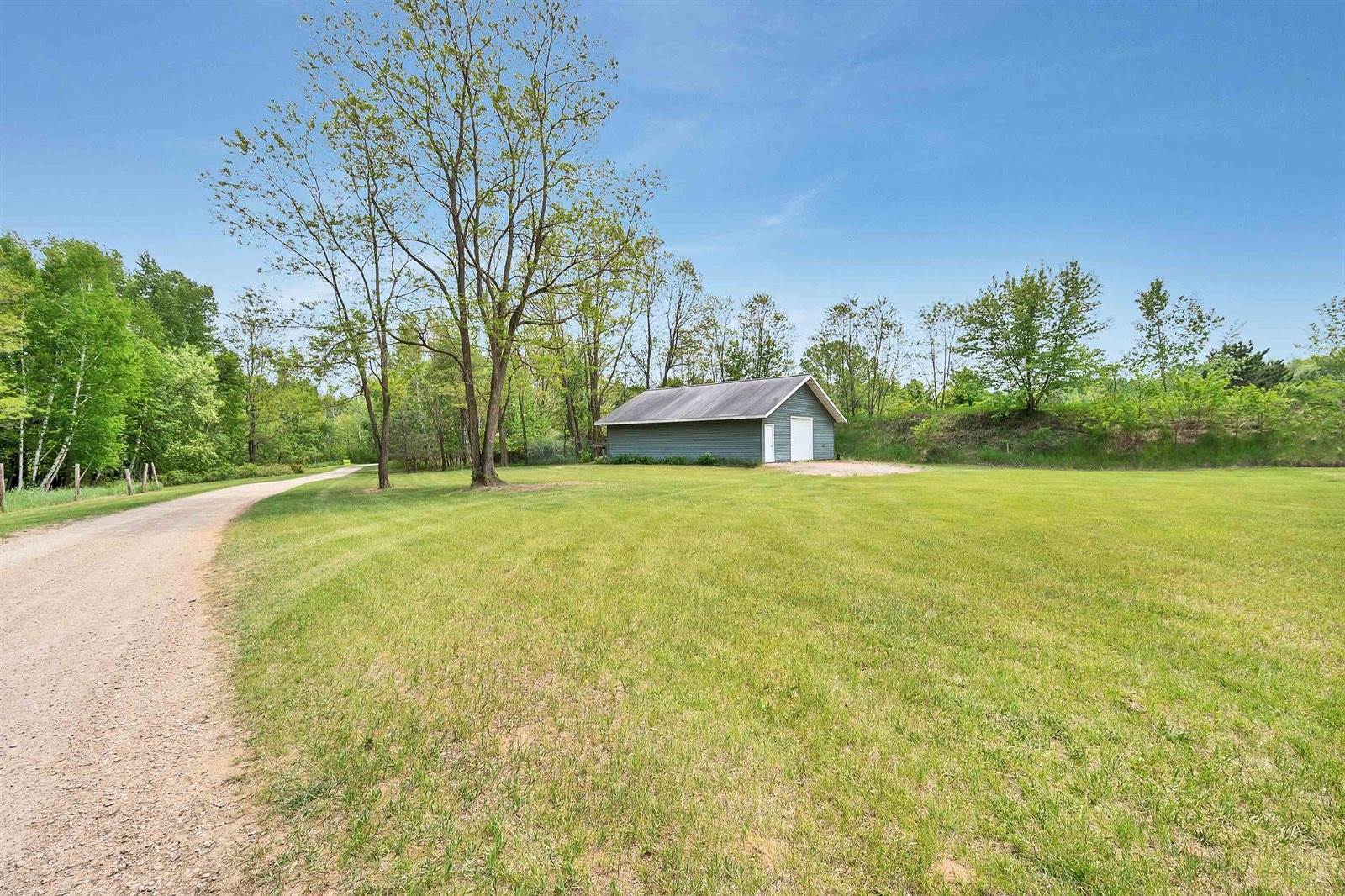 1817 Bonk Lane, Little Suamico, WI 54141