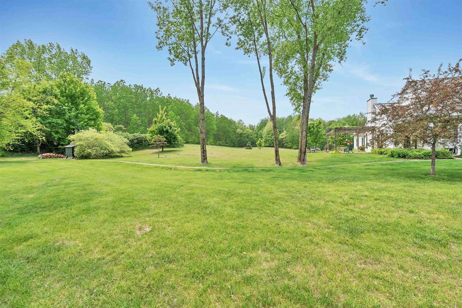 1817 Bonk Lane, Little Suamico, WI 54141