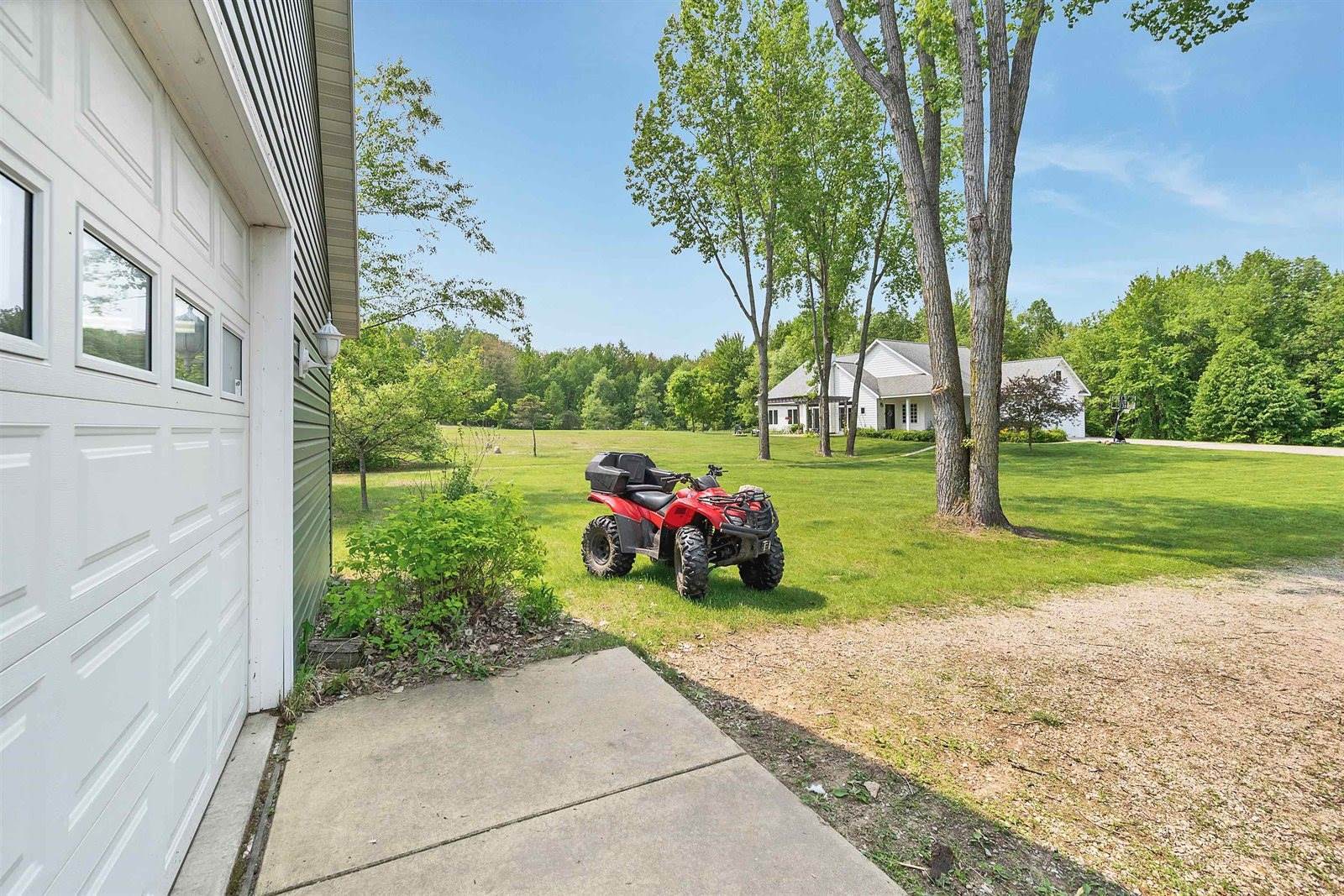 1817 Bonk Lane, Little Suamico, WI 54141