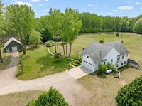 1817 Bonk Lane, Little Suamico, WI 54141