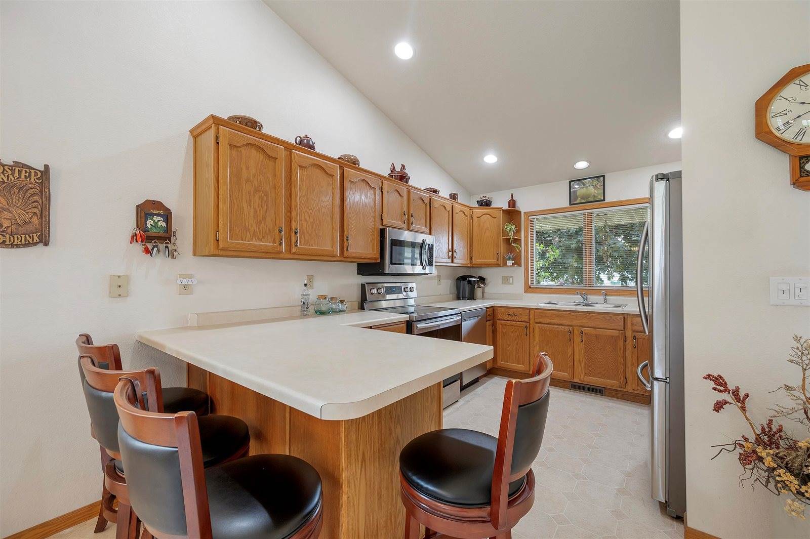 974 Broadway Street, Wrightstown, WI 54180