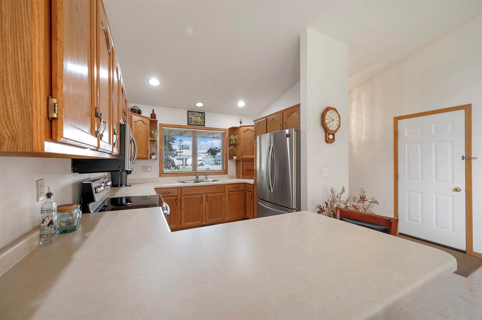 974 Broadway Street, Wrightstown, WI 54180