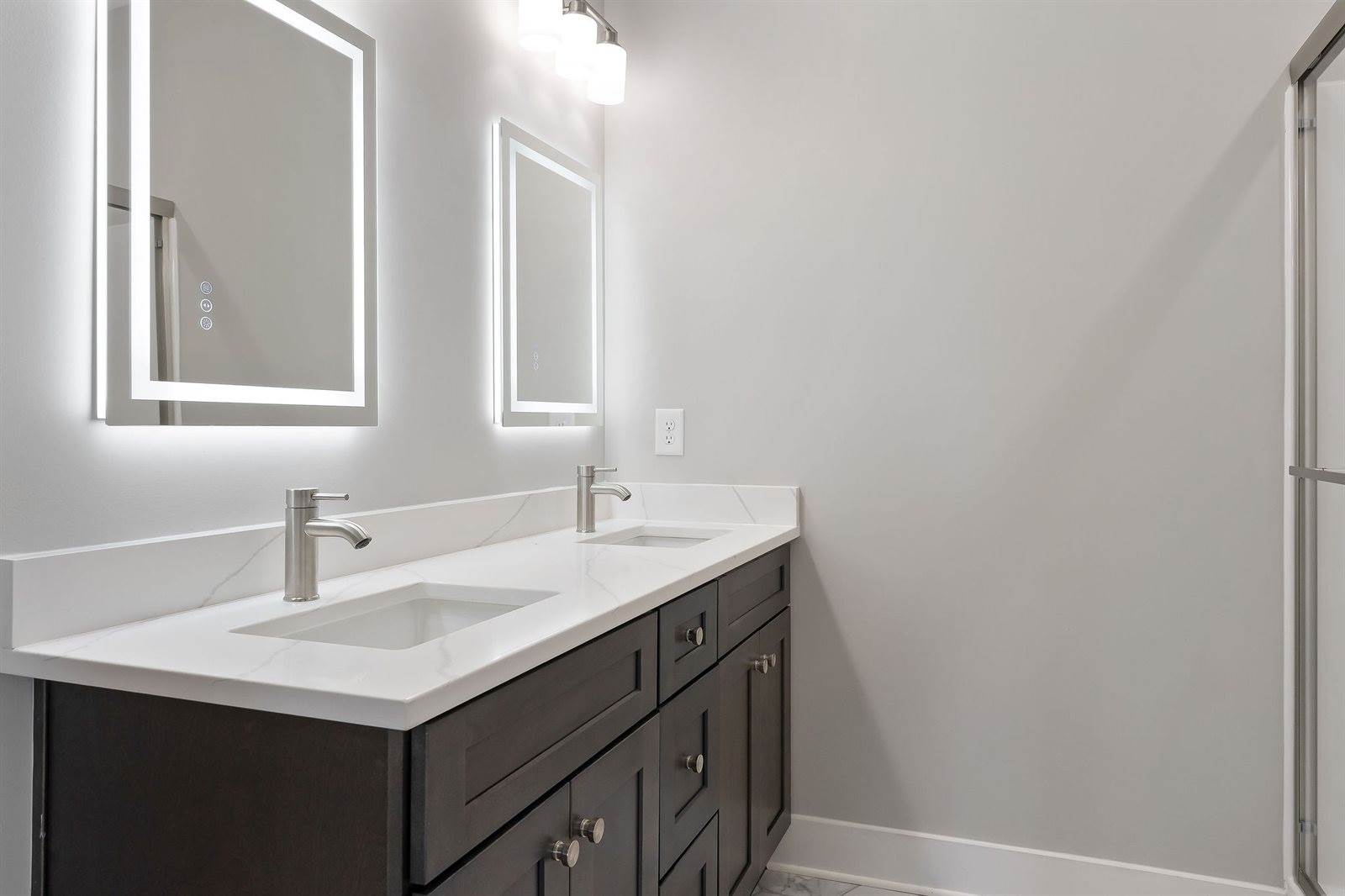 1095 Arch Cope Rd, Morrison, TN 37357