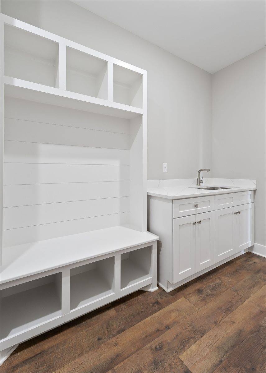 1095 Arch Cope Rd, Morrison, TN 37357