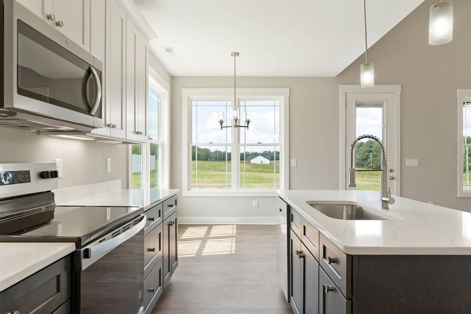 1095 Arch Cope Rd, Morrison, TN 37357