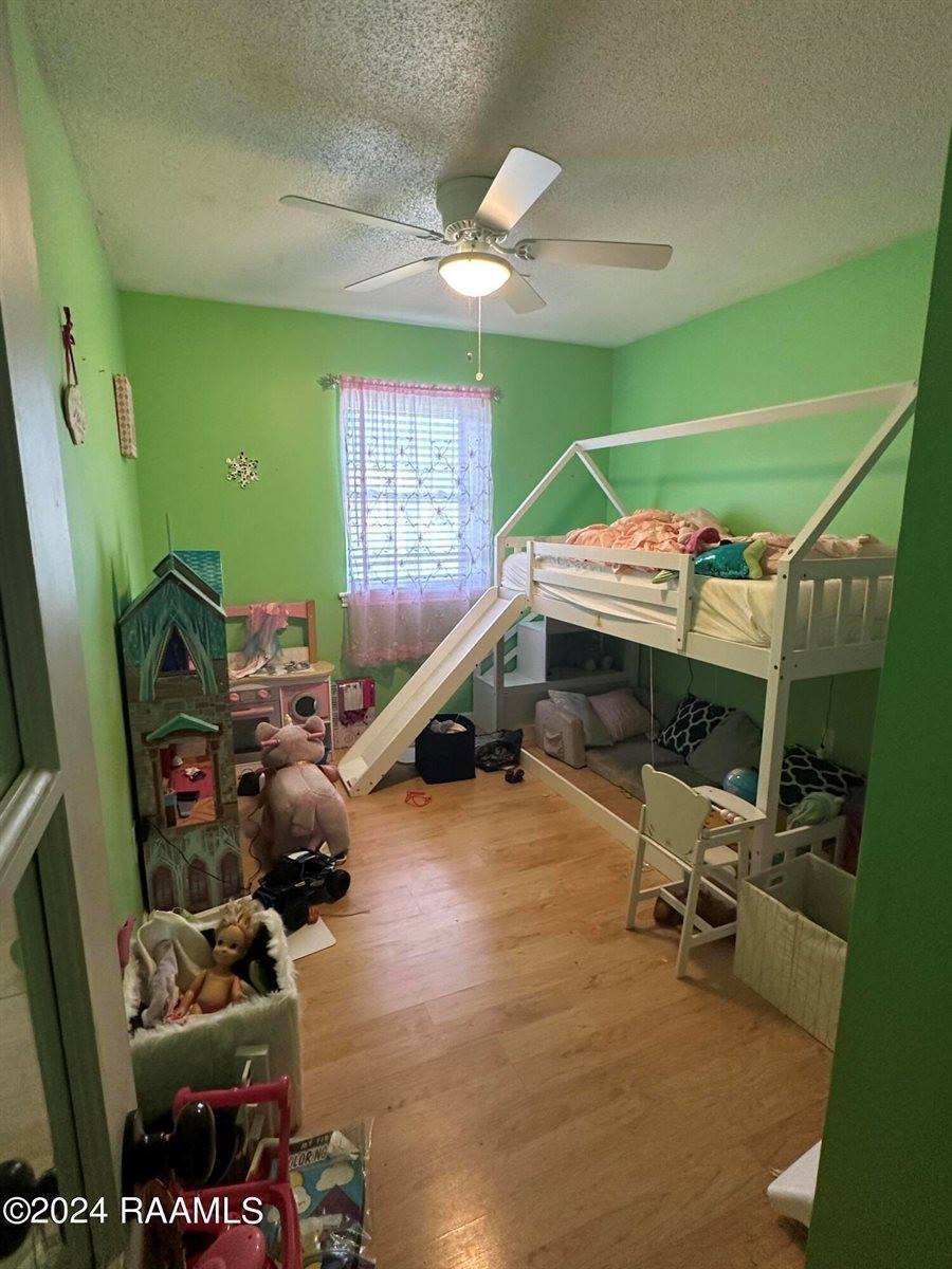 177 Country Village Drive, Bayou Lourse, LA 70373