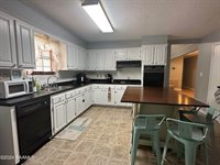 177 Country Village Drive, Bayou Lourse, LA 70373