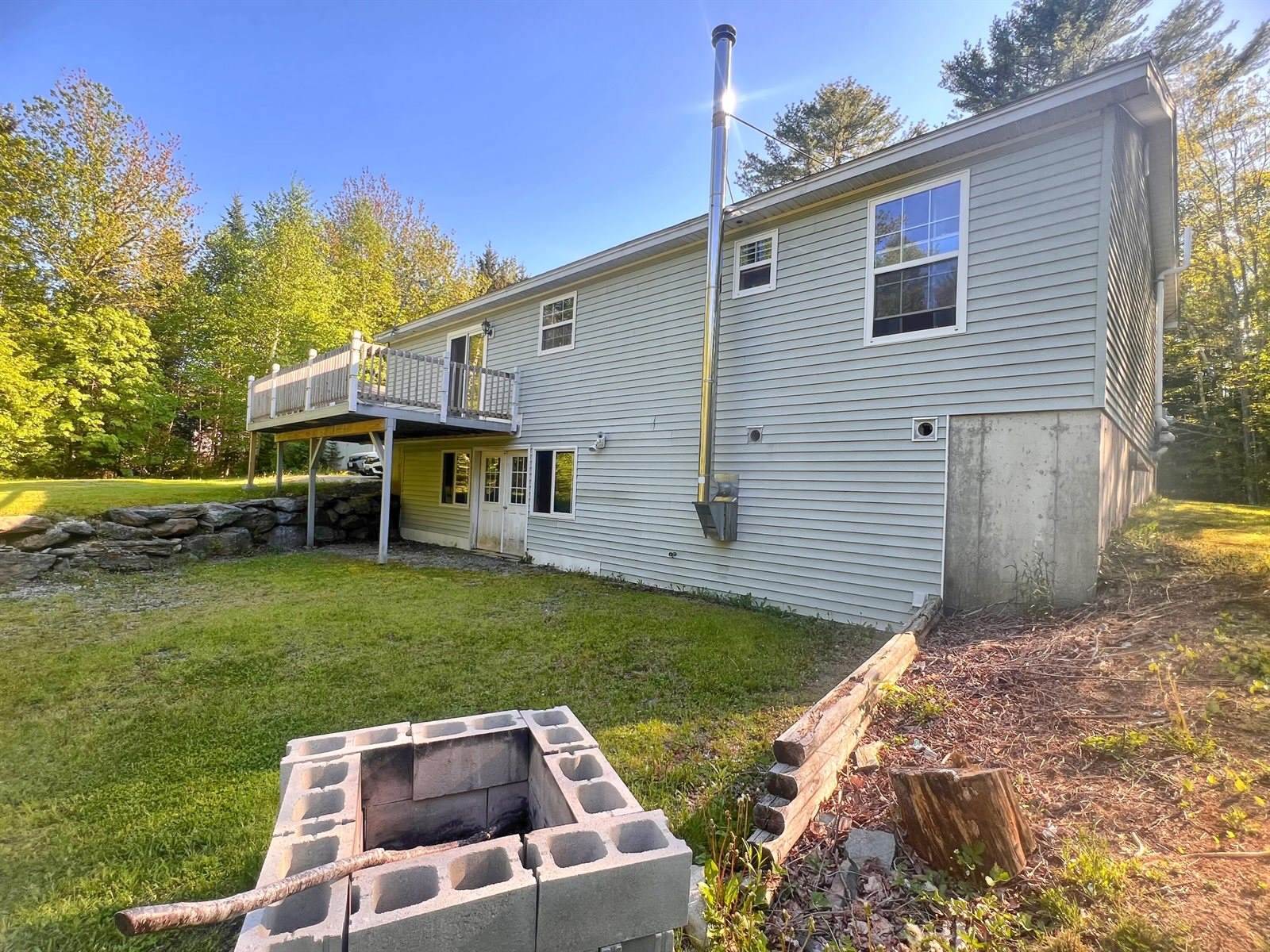 24 Forest Lane, Trenton, ME 04605