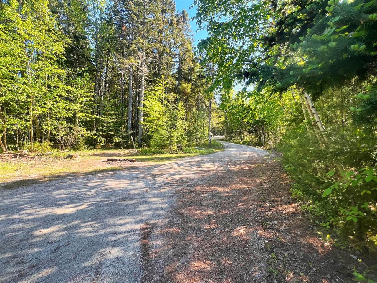 24 Forest Lane, Trenton, ME 04605