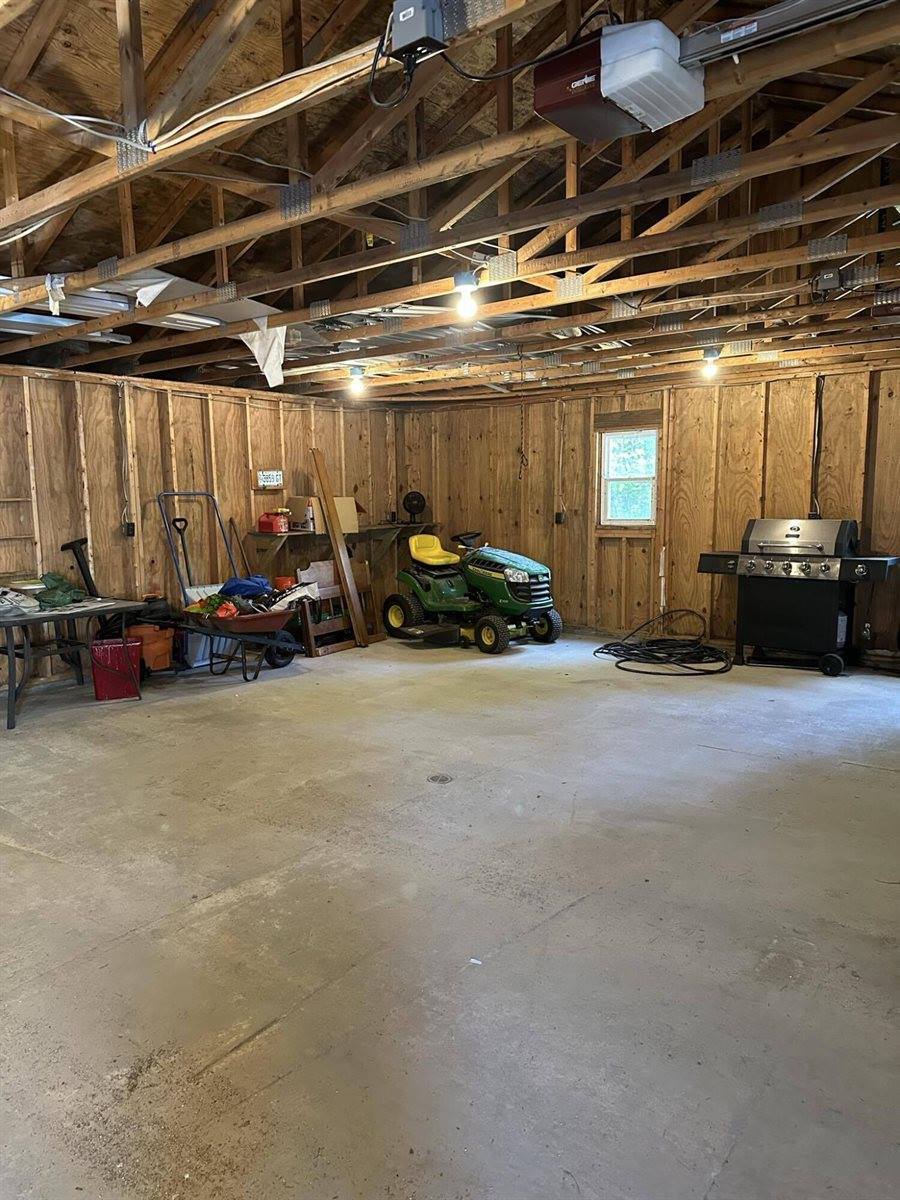 24 Forest Lane, Trenton, ME 04605