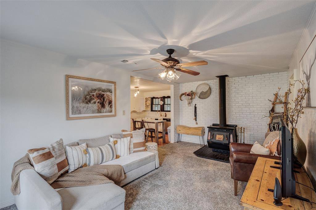 440 South Main Street, Springtown, TX 76082