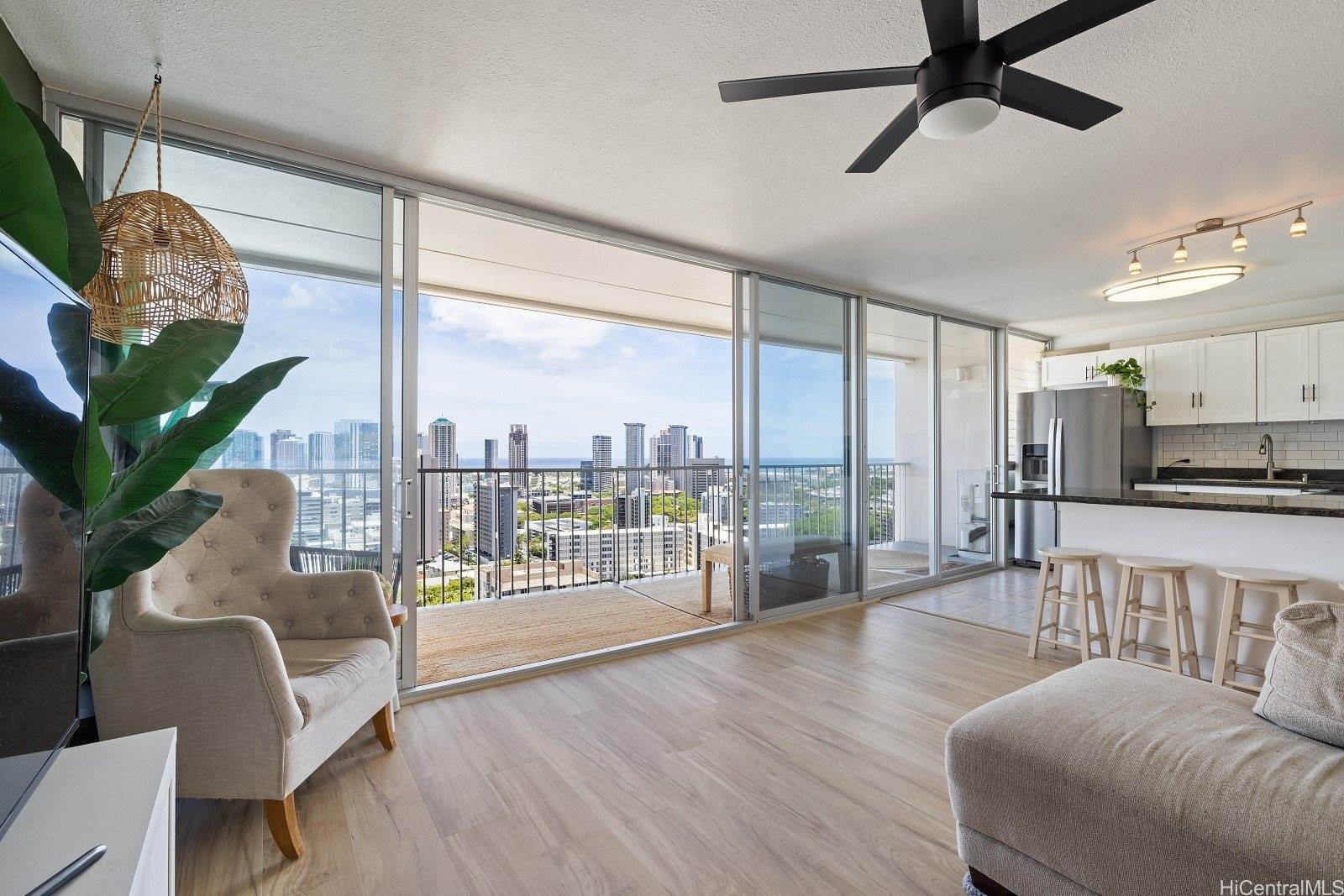 1520 Ward Avenue, Honolulu, HI 96822