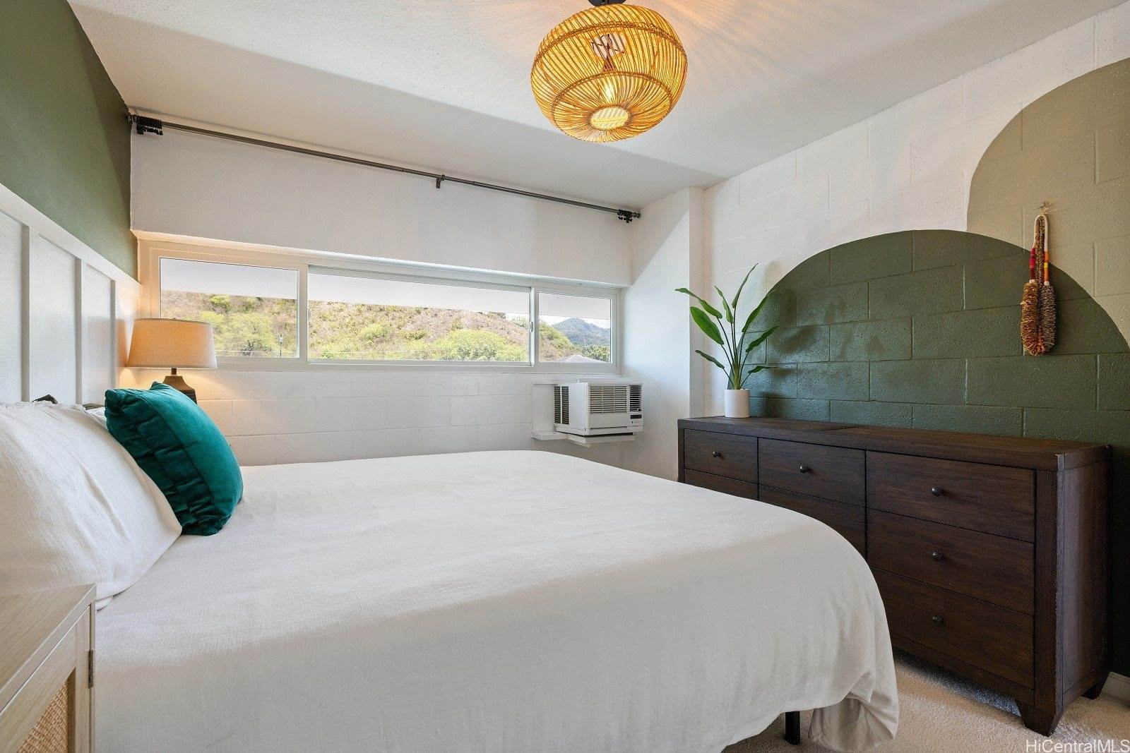 1520 Ward Avenue, Honolulu, HI 96822