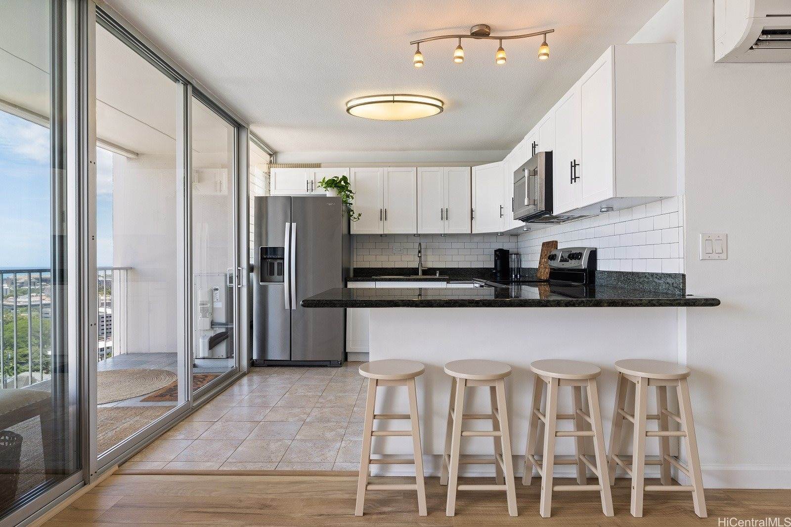 1520 Ward Avenue, Honolulu, HI 96822