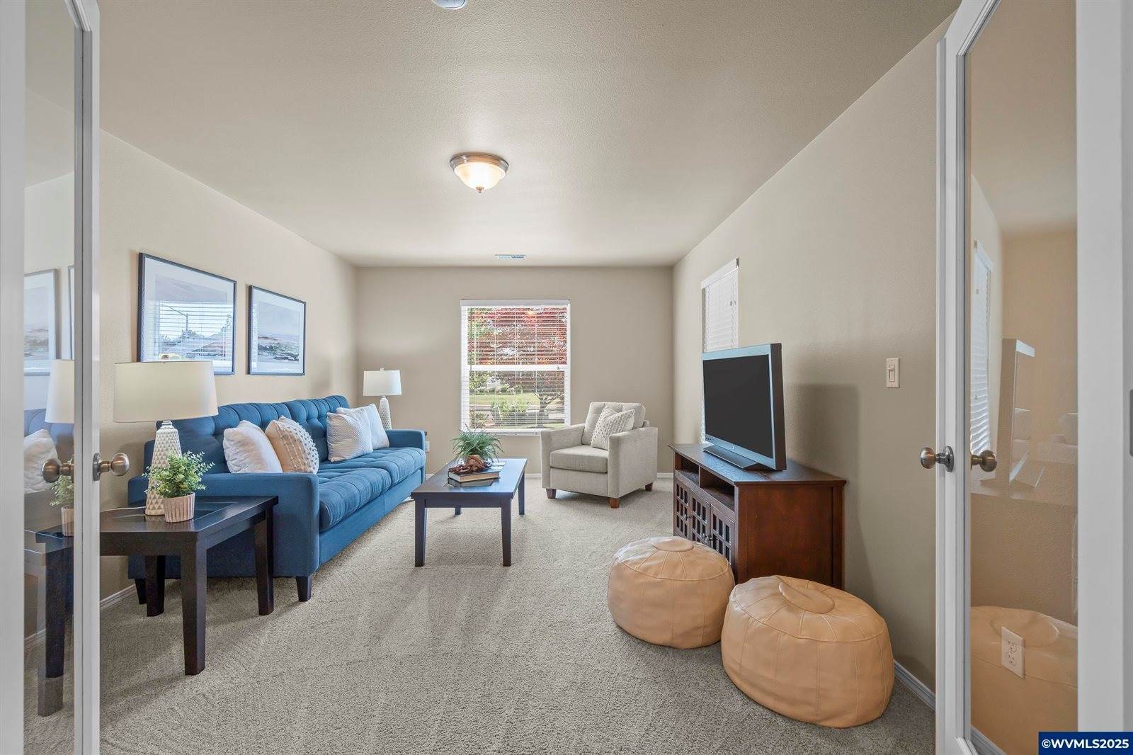 910 Oakmont Lp, Albany, OR 97322