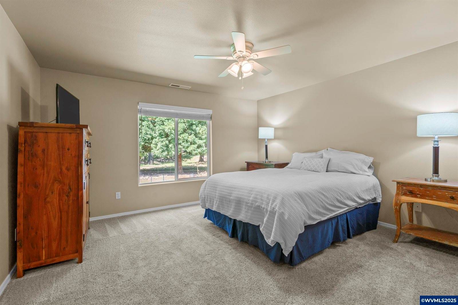 910 Oakmont Lp, Albany, OR 97322