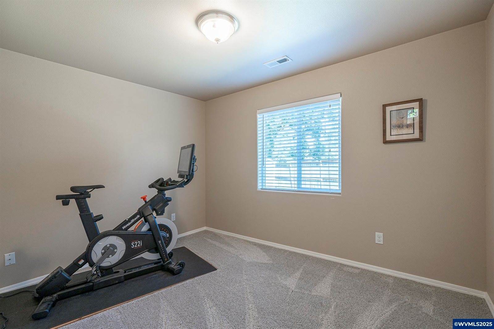 910 Oakmont Lp, Albany, OR 97322