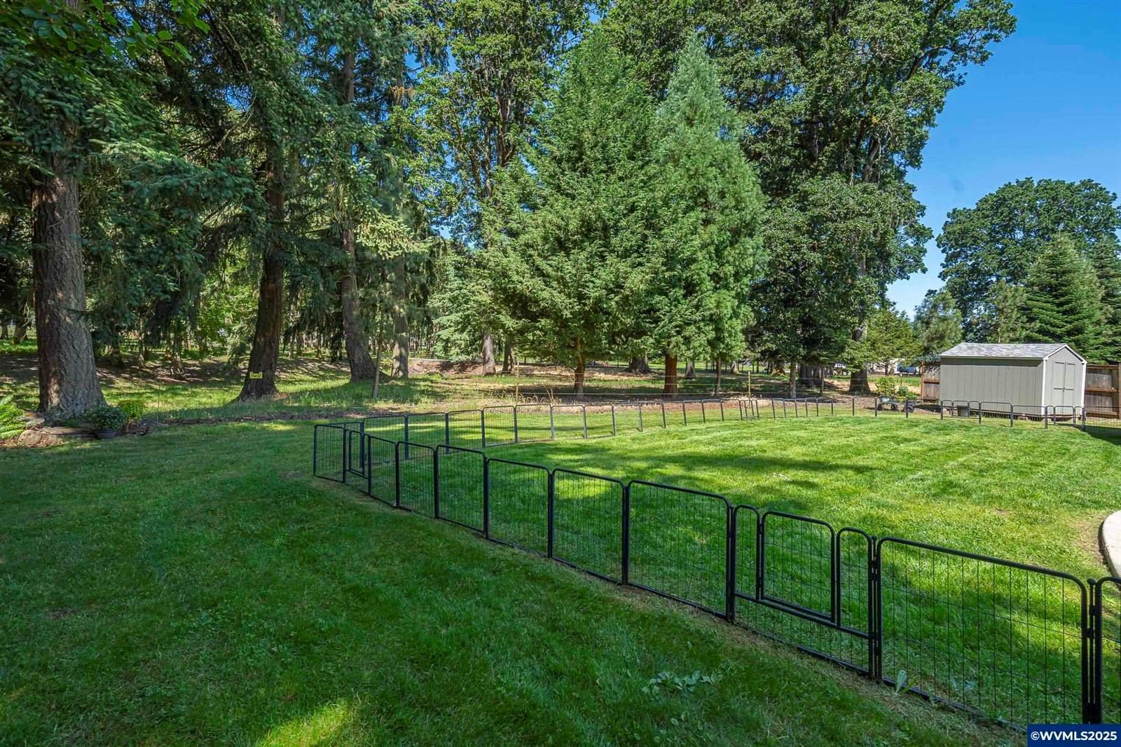 910 Oakmont Lp, Albany, OR 97322