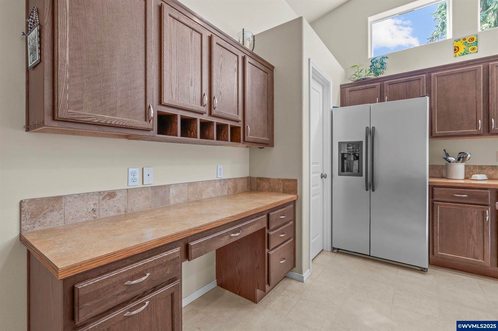 910 Oakmont Lp, Albany, OR 97322