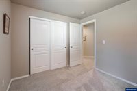 910 Oakmont Lp, Albany, OR 97322