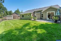 910 Oakmont Lp, Albany, OR 97322