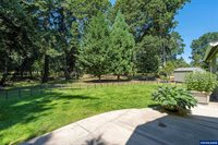 910 Oakmont Lp, Albany, OR 97322