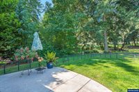 910 Oakmont Lp, Albany, OR 97322