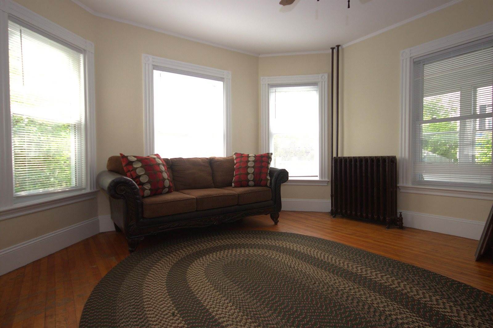 125 Grove Street, Bangor, ME 04401