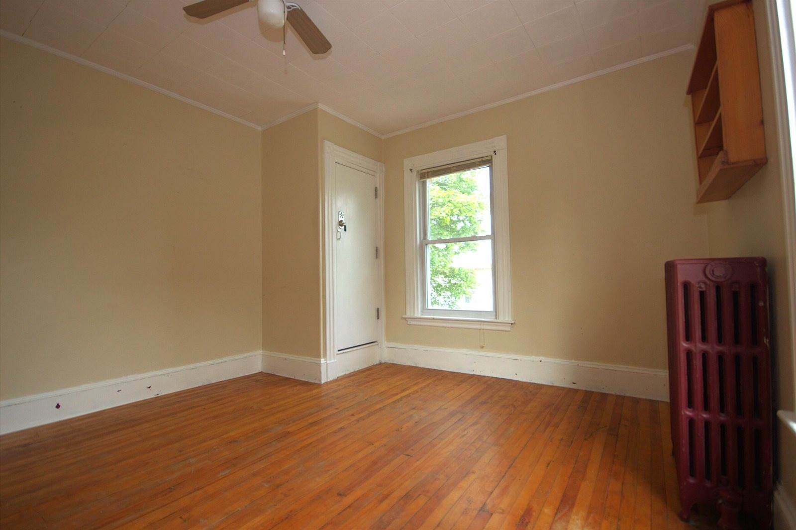 125 Grove Street, Bangor, ME 04401