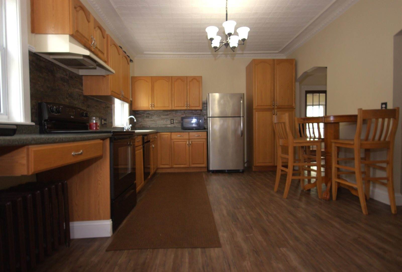 125 Grove Street, Bangor, ME 04401