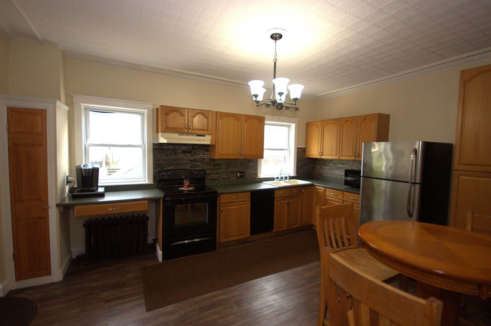 125 Grove Street, Bangor, ME 04401