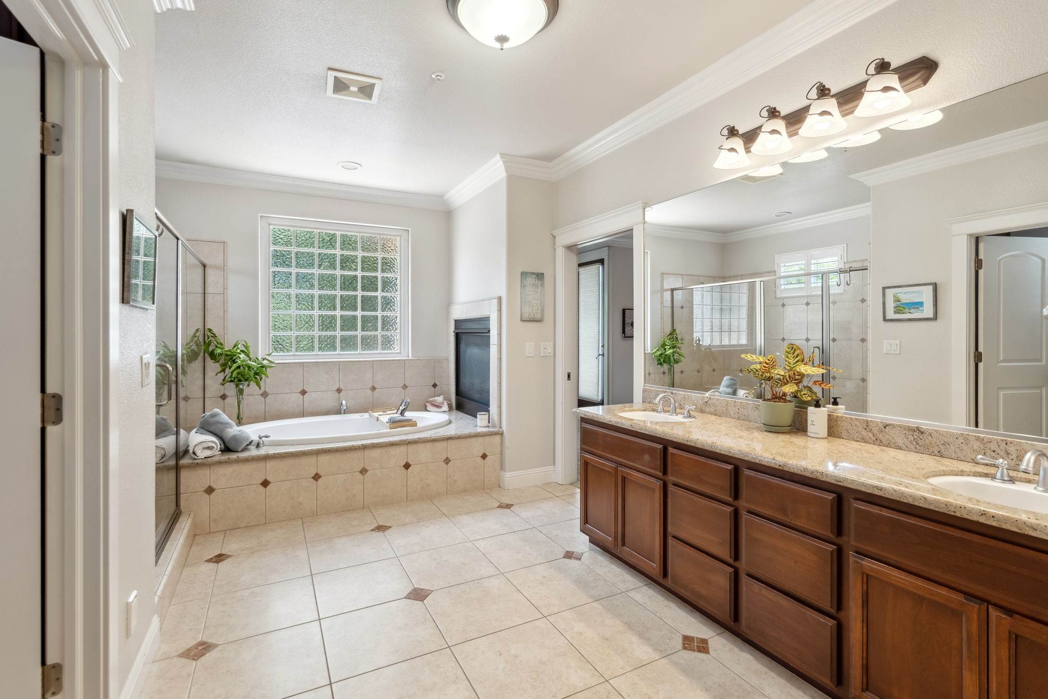 5604 Guthrie Place, Davis, CA 95618