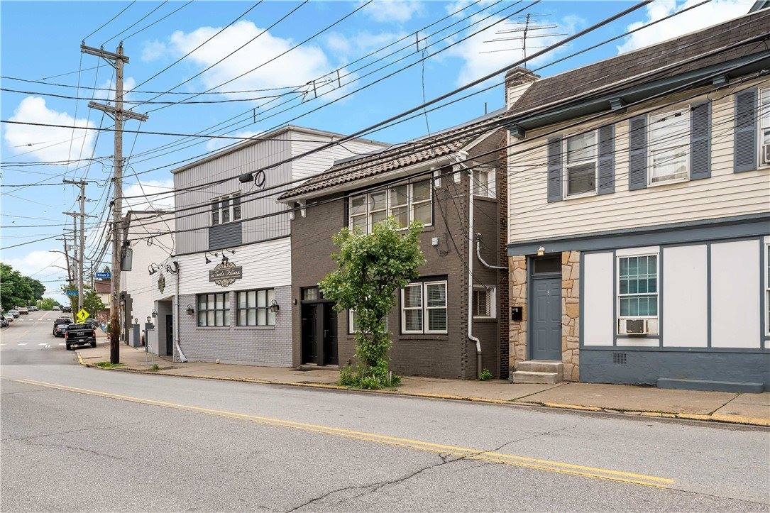 3 Boggs Ave, Mt Washington, PA 15211